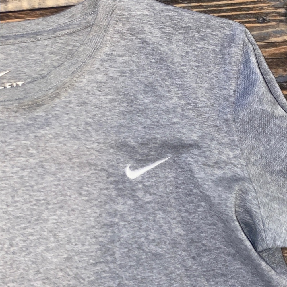Nike Heather Gray Nike Long Sleeve Tee size small - Picture 2 of 3